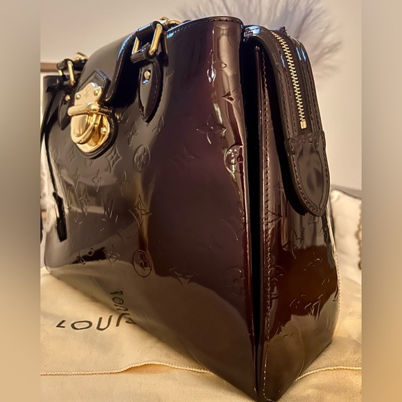 SOLD LOUIS VUITTON Amarante Monogram Vernis Melrose Avenue Bag - Picture 7 of 16